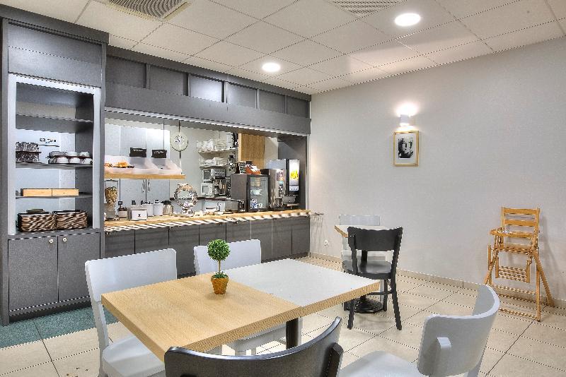 B&B Hotel Villeneuve Loubet Village Exterior photo