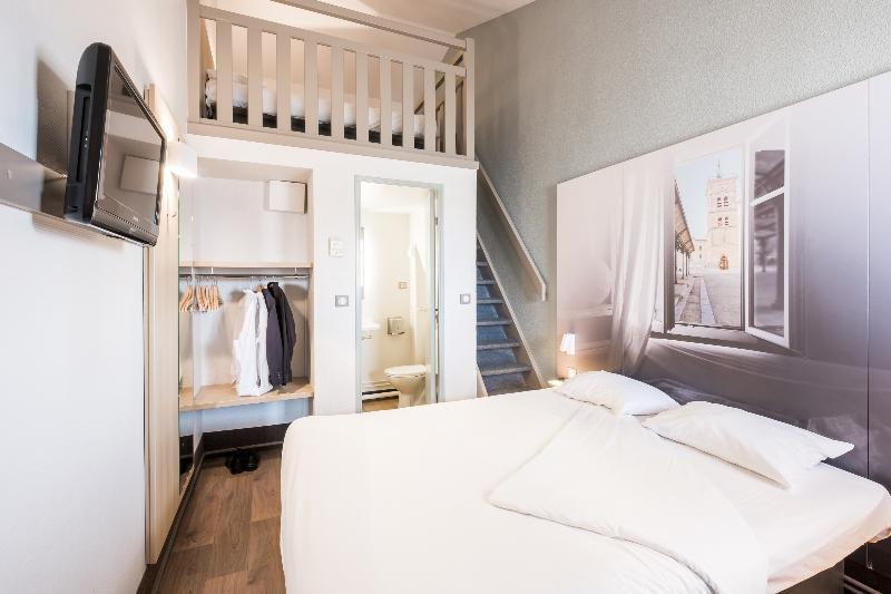 B&B Hotel Villeneuve Loubet Village Exterior photo
